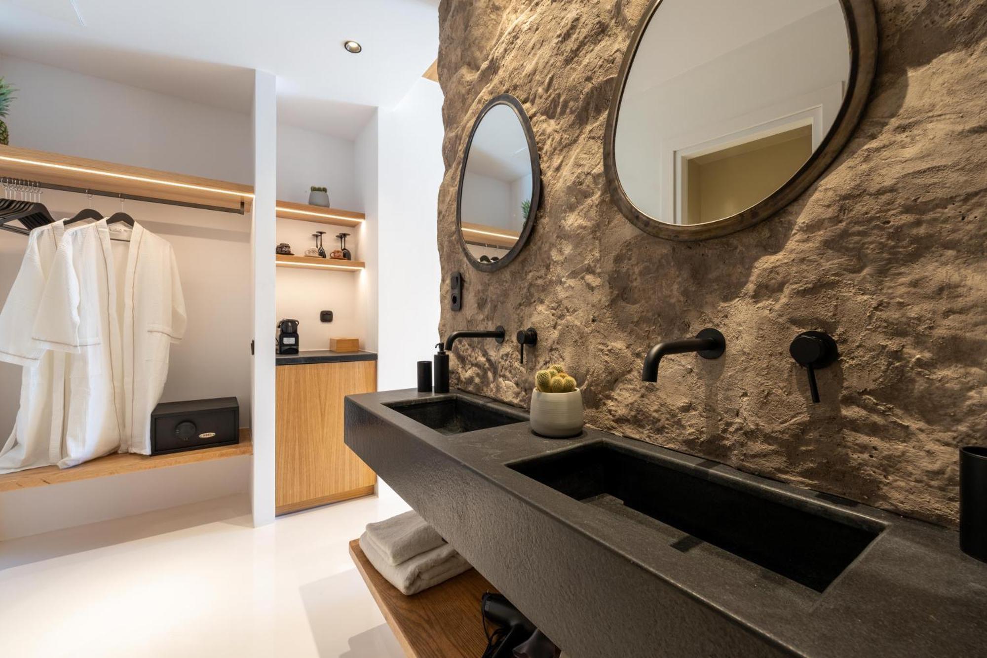 Black Hotel Ftelia (Mykonos)