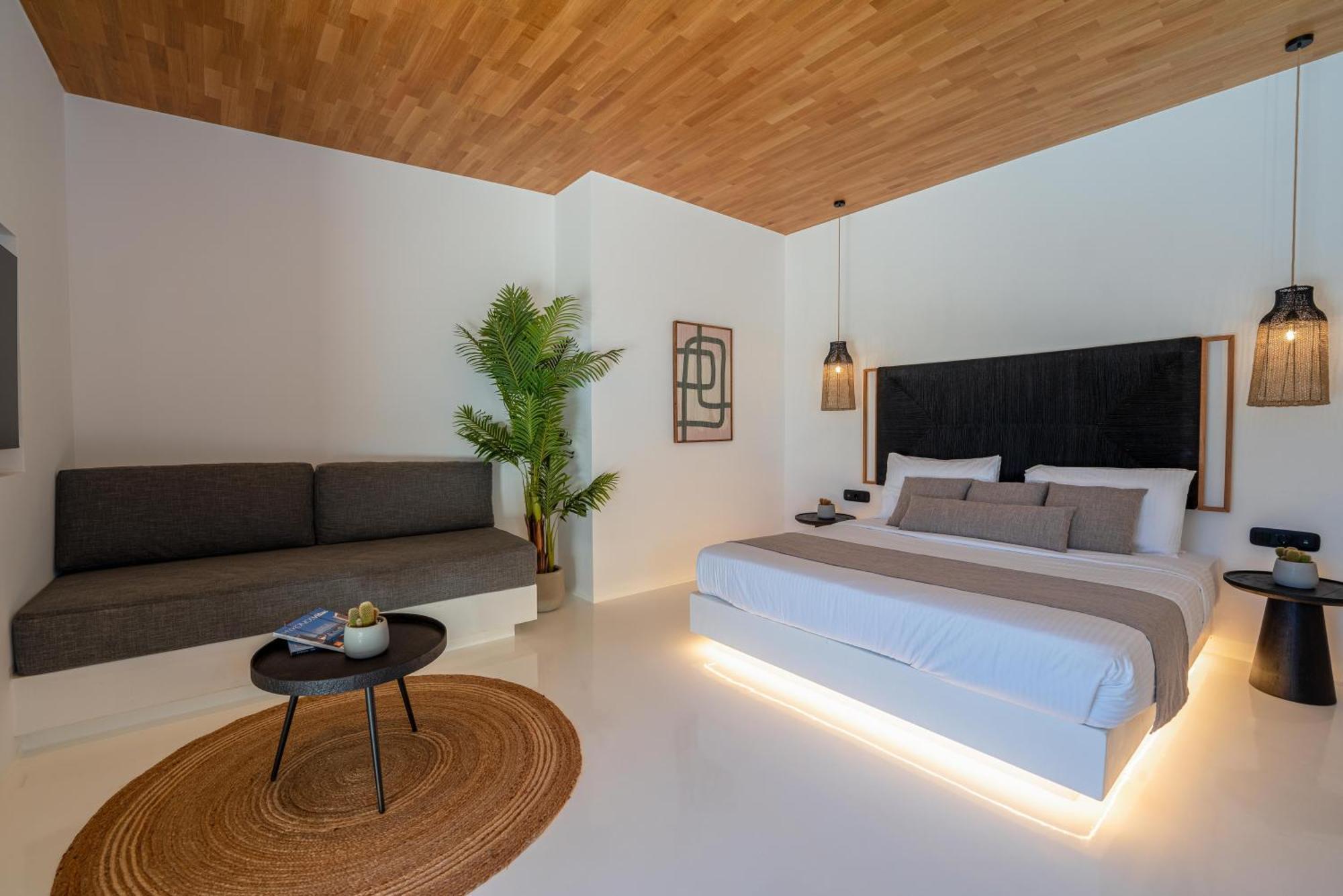 Black Hotel