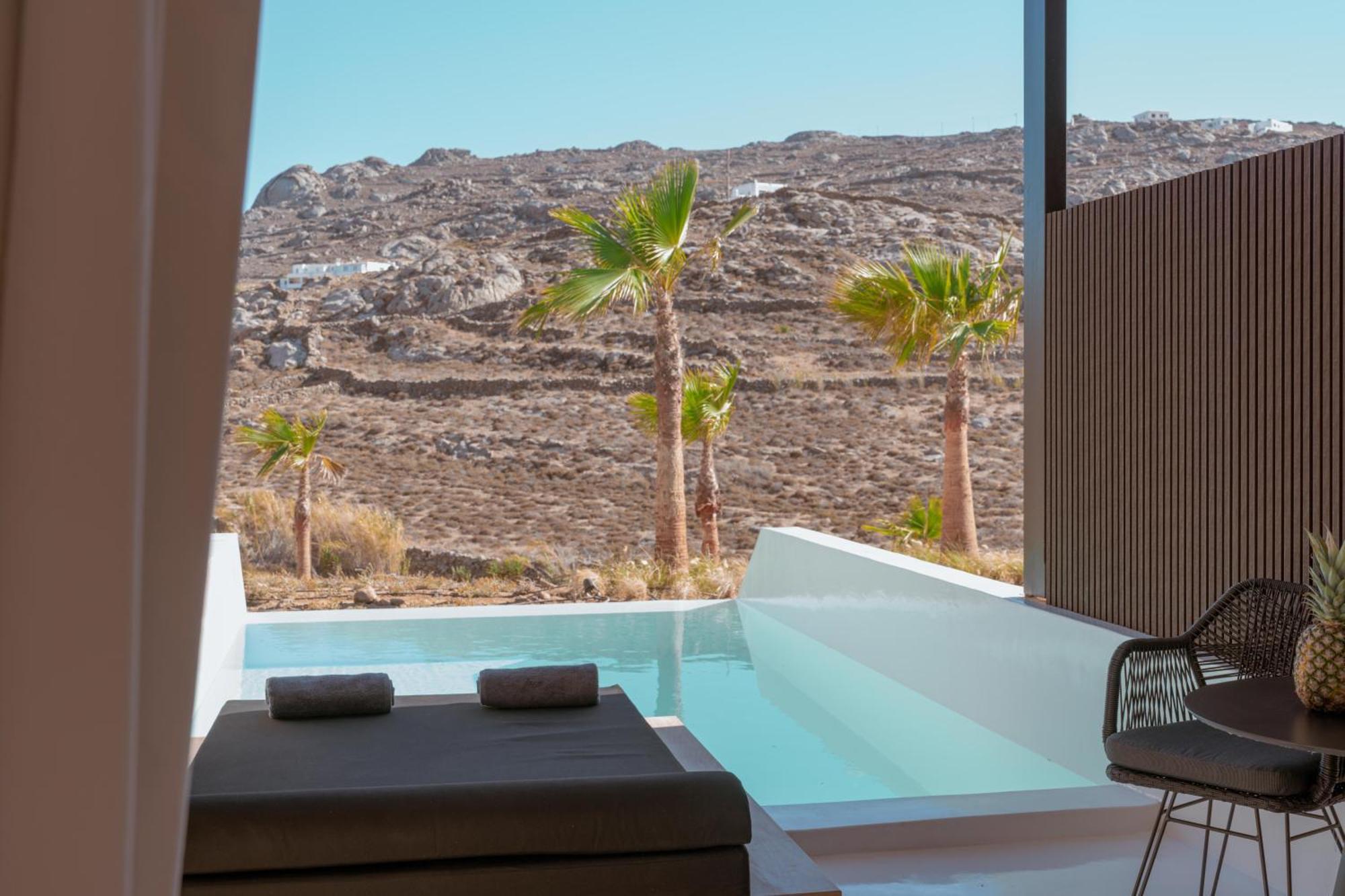 Black Ftelia (Mykonos)