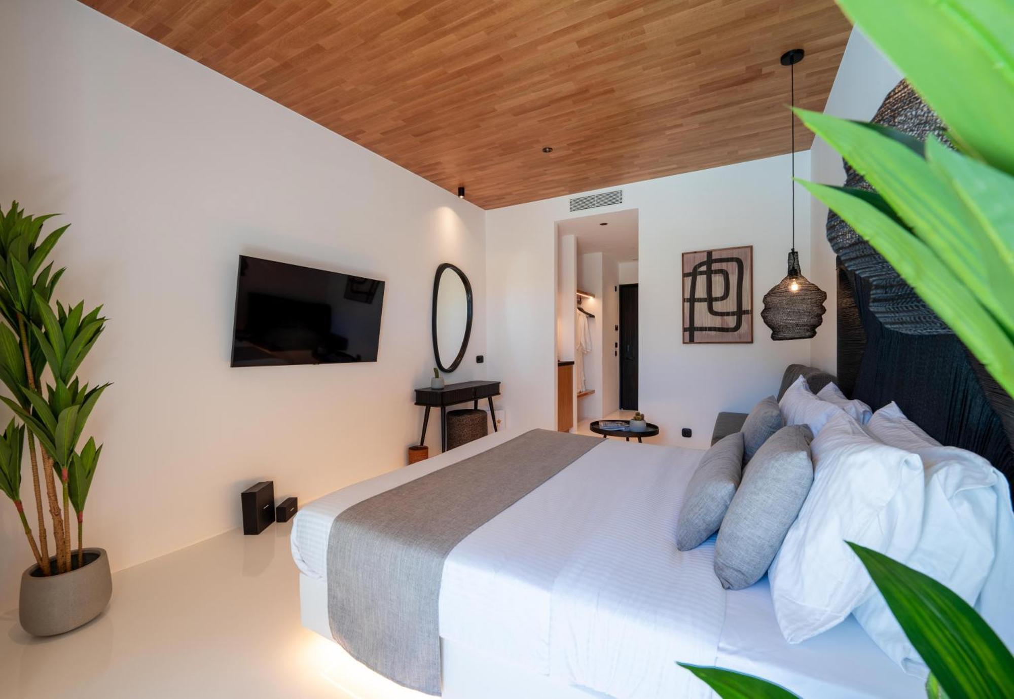 Hotel Black